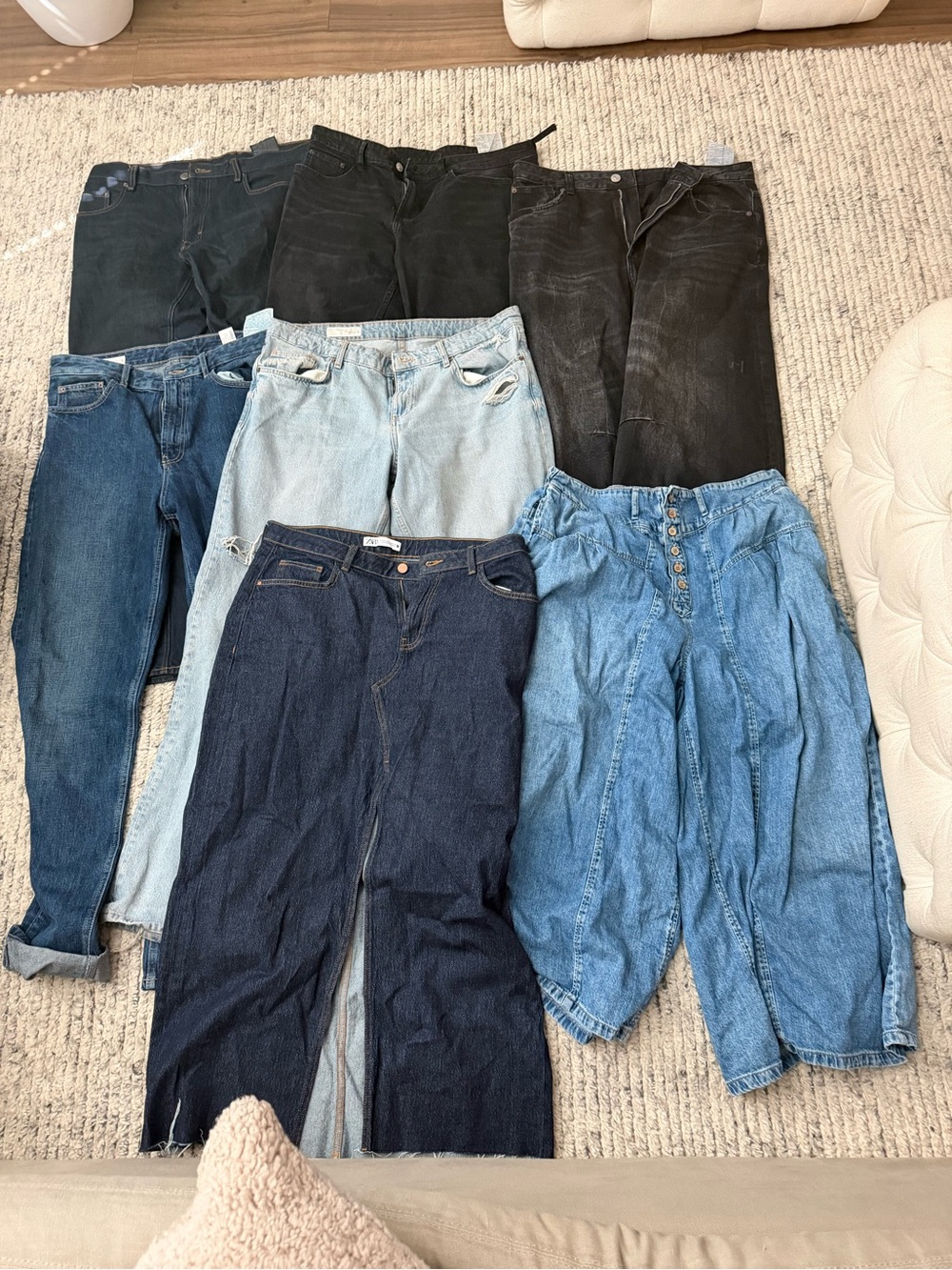 Zara Women's Relaxed Jeans - Blue and Black Denim and free people trousers